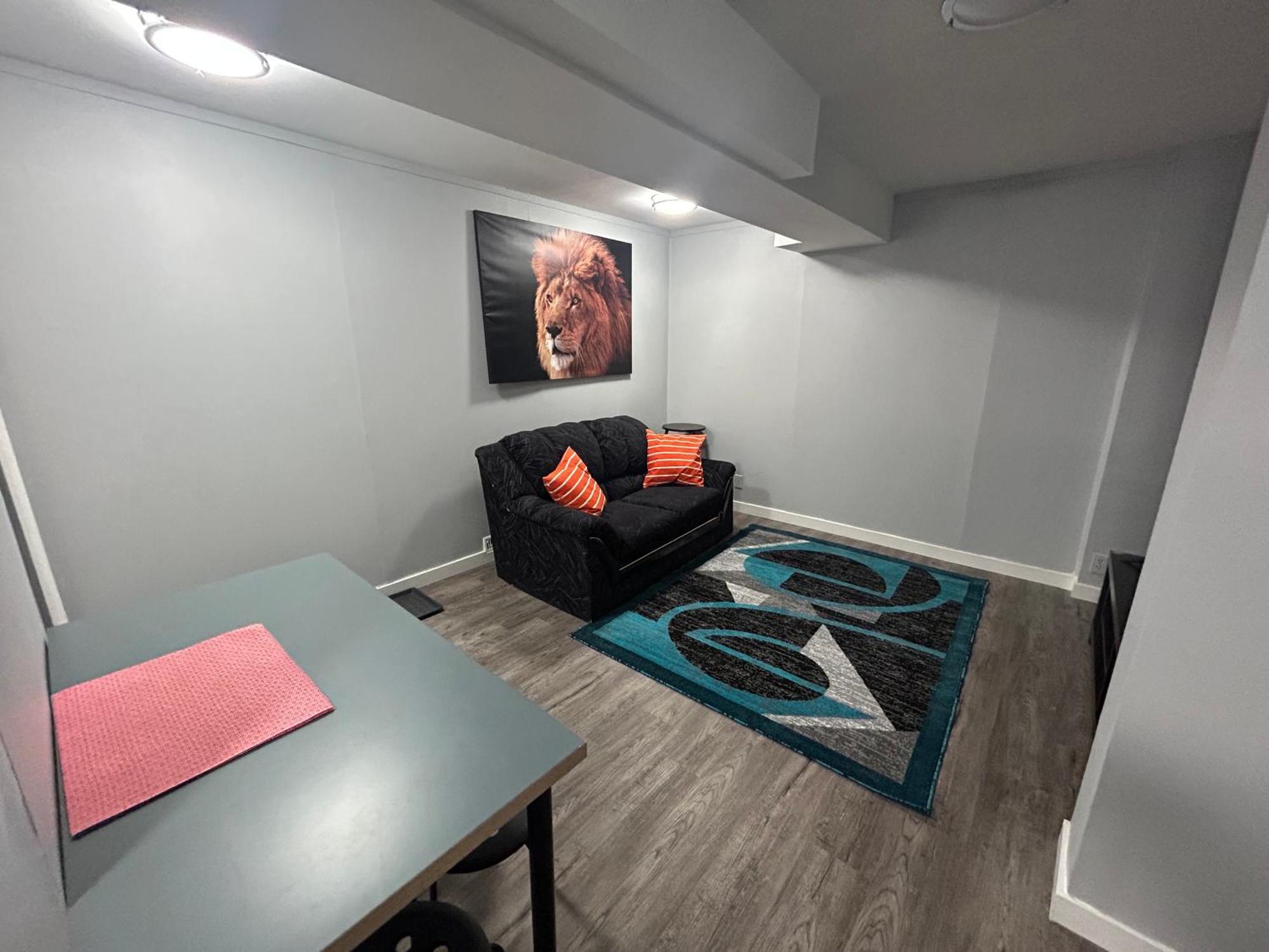 Apartament Cute Highlandpark Calgary Zewnętrze zdjęcie
